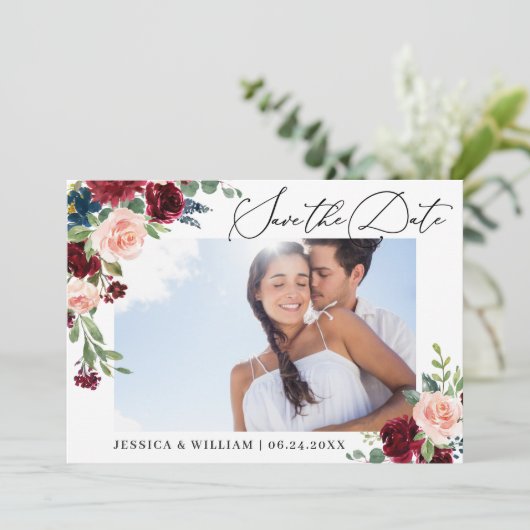 Burgundy Blush Navy Floral Rozen PHOTO Weddenschap Save The Date (Staand voorkant)