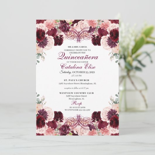 Burgundy Blush Pink Floral Quinceanera Birthday Kaart (Staand voorkant)