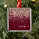 Burgundy Blush Pink Rose Gold Glitter Monogram Metalen Ornament<br><div class="desc">Roos Gold - Blush roze en Bourgogne Glitter Monogram naam en Initiaal kerstversiering. Dit maakt de perfecte liefhebbende 16 verjaardag,  bruiloft,  vrijgezellenfeest,  verjaardagsdag,  baby shower of vrijgezellenfeest voor iemand die van luxe glam en stijl houdt.</div>