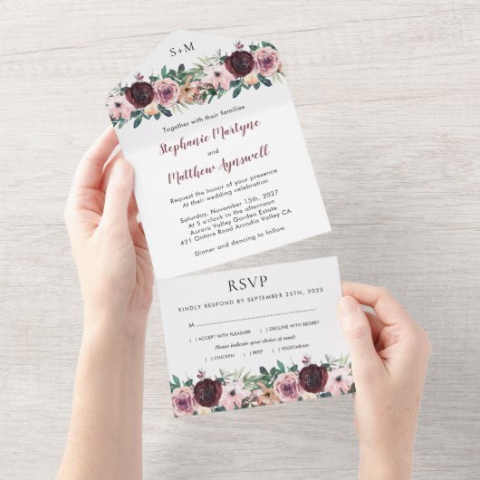 Burgundy Blush Waterverf Floral Wedding All In One Uitnodiging (Afscheurbaar)