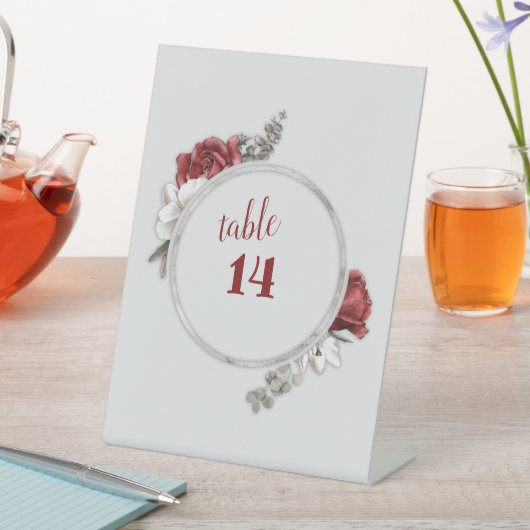 Burgundy, Blush, Witte Rozen Huwelijk Tafel Nummer Reclamebord Met Voetstuk (Insitu)