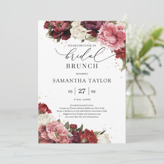 Burgundy blusn mauve rozen peonies bridal brunch kaart (Staand voorkant)