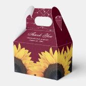 Burgundy Burlap Sunflower Weddenschap Hartelijk da Bedankdoosjes (Achterkant)