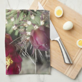 Burgundy Cactus Flowers Theedoek (Quarter Fold)