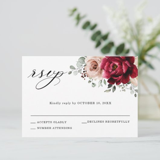Burgundy Champagne Ivory Mauve Roos Floral Wedding RSVP Kaartje (Staand voorkant)