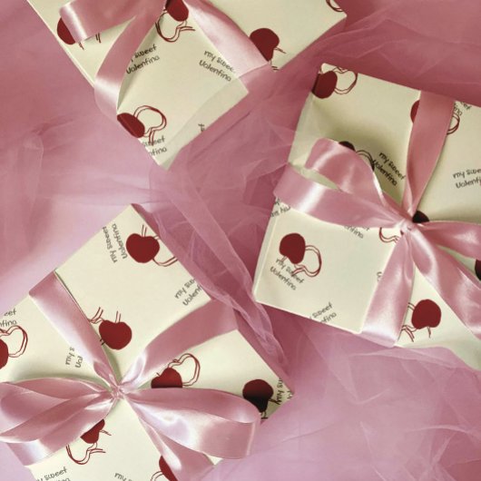 Burgundy Cherries & Sweet Script – Valentine Inpakpapier Vel