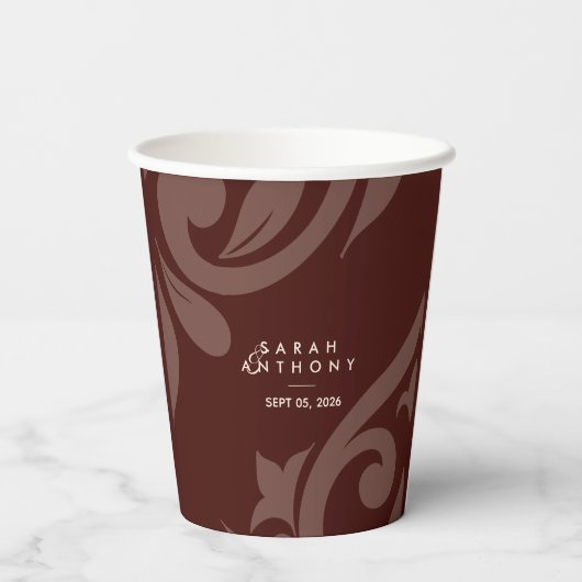 Burgundy Classic Script Luxe Damask Wedding Papieren Bekers (Achterkant)