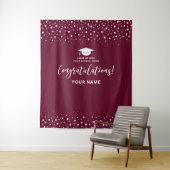 Burgundy Confetti Felicitaties Afstuderen Wandkleed (In situ)