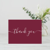 Burgundy Eenvoudig Modern Elegant Script Bedankkaart (Staand voorkant)