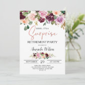 Burgundy Elegant Script Surprise Retirement Party Kaart (Staand voorkant)