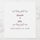 Burgundy Elegant Wedding Names Datum Calligrafie Wijn Etiket (Enkel label)
