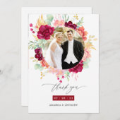 Burgundy en Blush Floral Wedding Photo Collage Bedankkaart (Voorkant / Achterkant)