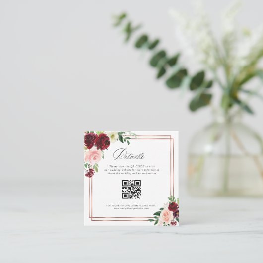 burgundy en blush qr code bruiloft informatiekaartje (Staand voorkant)