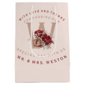 Burgundy en Blush Rozen Dank je Medium Cadeauzakje (Achterkant)