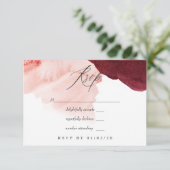 Burgundy en Blush Waterverf Wedding RSVP Kaartje (Staand voorkant)