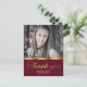 Burgundy en Gold Afstuderen Foto Hartelijk dank Aankondiging (Staand voorkant)