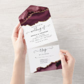 Burgundy en Gold Agate Wedding All In One Uitnodiging (Afscheurbaar)