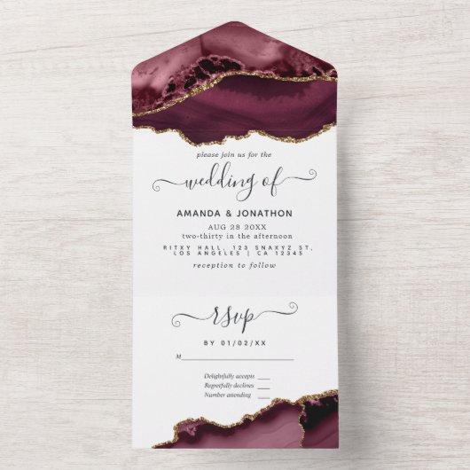 Burgundy en Gold Agate Wedding All In One Uitnodiging (Binnen)