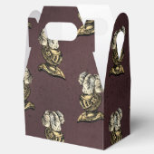 Burgundy en Gold Knight Pattern Bedankdoosjes (Geopend)