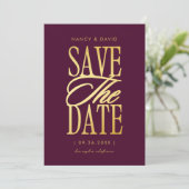 Burgundy En Goud Script Typografie Huwelijk Save The Date (Staand voorkant)