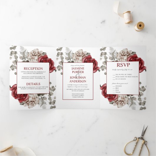 Burgundy en Ivory Waterverf Rozen Wedding | Drieluik Uitnodiging (Binnen)
