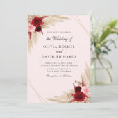 Burgundy en Pampas Grass Wedding Invitation Kaart (Staand voorkant)