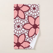 Burgundy en Pink Modern Floral Bad Handdoek (Handdoek)