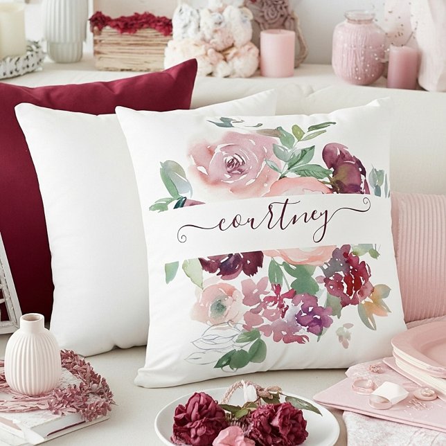 Burgundy en roze waterverf, gepersonaliseerd kussen (Creator heeft geüpload)