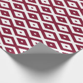 Burgundy- en wit diamantpatroon cadeaupapier (Hoek)