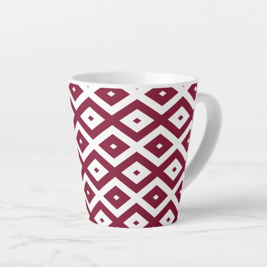 Burgundy- en wit diamantpatroon latte mok (Rechterhoek)