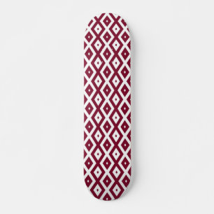 Burgundy- en wit diamantpatroon persoonlijk skateboard