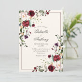 Burgundy Eucalyptus Floral Scalloped Wedding Kaart (Staand voorkant)