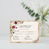 Burgundy Eucalyptus Floral Wedding RSVP Briefkaart (Staand voorkant)
