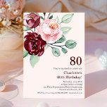 Burgundy Floral 80th Birthday Invitation Kaart<br><div class="desc">80ste verjaardagsuitnodiging met  bloemen en groen voor waterverf,  in tonnen met Bourgogne,  wazige inktvissen en groenvoedergewassen.</div>