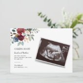 Burgundy Floral Baby Sonogram Zwangerschap Aankondiging (Staand voorkant)