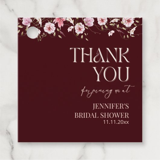 Burgundy Floral Bride in Bloom Bridal Shower Bedankjes Labels (Voorkant)