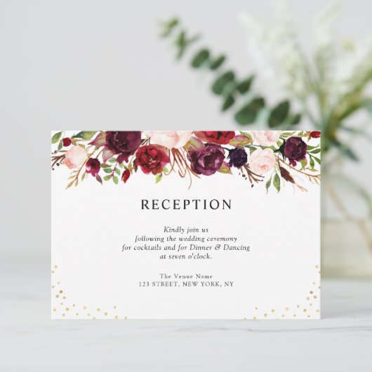 burgundy floral bruiloft RSVP kaartje (Staand voorkant)