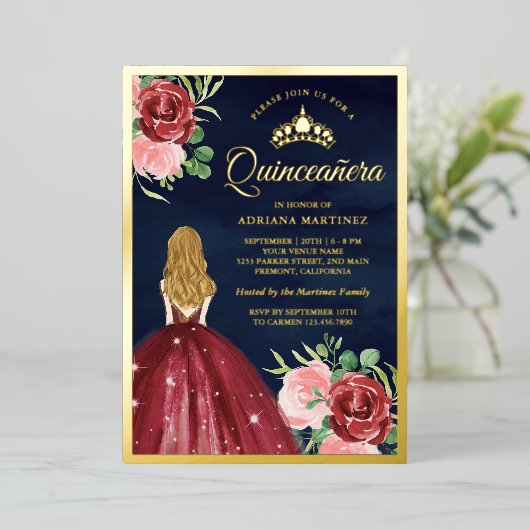 Burgundy Floral Dress Navy Blue Quinceanera Gold Folie Uitnodiging (Staand Voorkant)