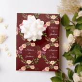 Burgundy Floral Elegant Peony Monogram Weddenschap Inpakpapier Vel