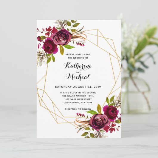 Burgundy floral geometric bruiloft-uitnodiging kaart (Staand voorkant)
