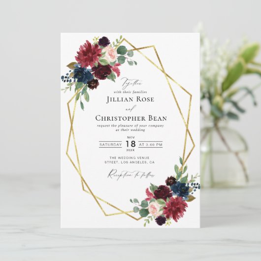 Burgundy floral geometric bruiloft-uitnodiging kaart (Staand voorkant)