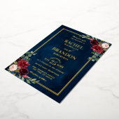 Burgundy Floral Gold Navy Blue Rustic Wedding Folie Uitnodiging (Gedraaid)