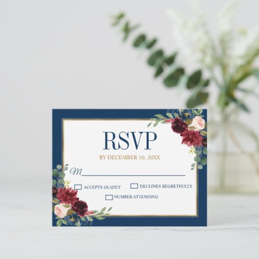 Burgundy Floral Gold Navy Blue Rustic Wedding RSVP Briefkaart (Staand voorkant)