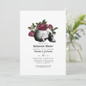 Burgundy Floral Gothic Rehearsal Dinner Invitation Kaart (Staand voorkant)