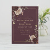 Burgundy Floral Gothic Wedding Invitation Kaart (Staand voorkant)