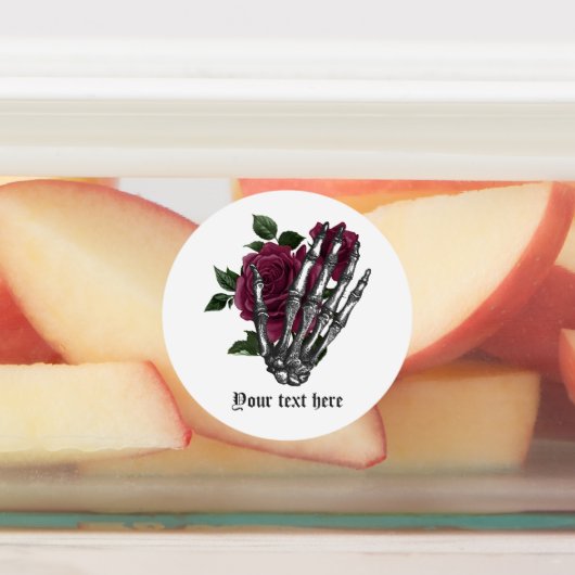 Burgundy Floral Gothic Wedding Labels (Aangebracht)