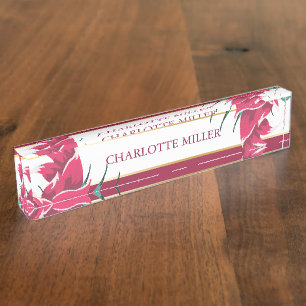 Burgundy Floral Monogram gestript Naambordje