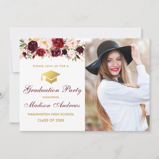 Burgundy Floral Photo Gold Gradution Party Invite Kaart (Voorkant)