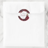 Burgundy Floral Quinceanera Round Stickers (Tas)