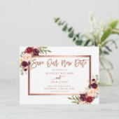 Burgundy Floral Roos Gold redder onze nieuwe datum Save The Date (Staand voorkant)